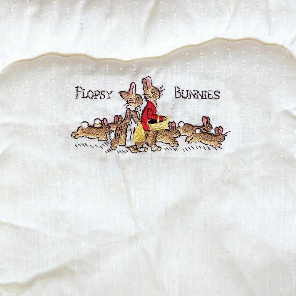 NWT Vintage Beatrix Potter Flopsy Bunnies Baby Seat Liner Ivory Quilted Nursery